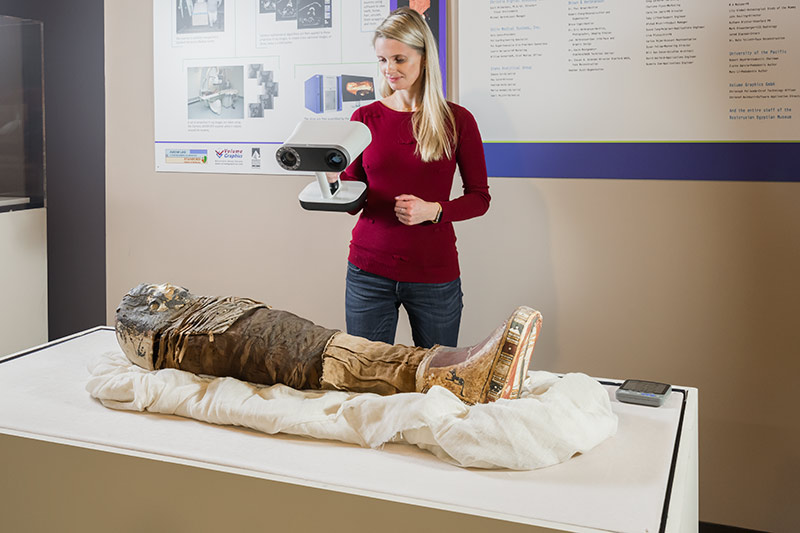 Artec scanning mummy