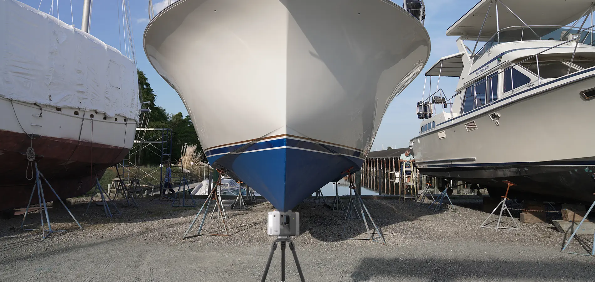 Artec Ray II scanning boat